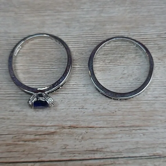 BLUE SAPPHIRE AND SILVER TWO PIECE RING SET - Picture 4 of 8